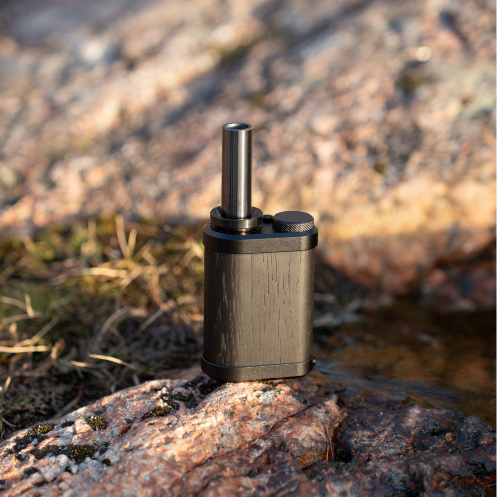 Tinymight 2 Black portable vaporizer